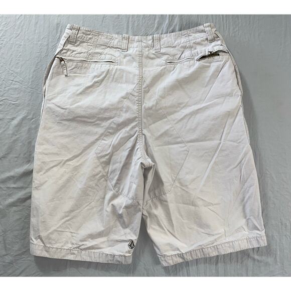 Volcom Stone Scout Vintage Zip Pocket Chino Shorts. Perfectly Faded Beige, 33. - Picture 4 of 5